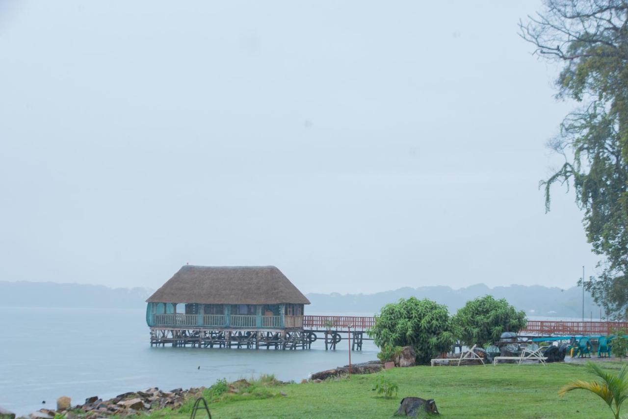 Mirembe Resort Beach Hotel Ssese Kalangala 外观 照片