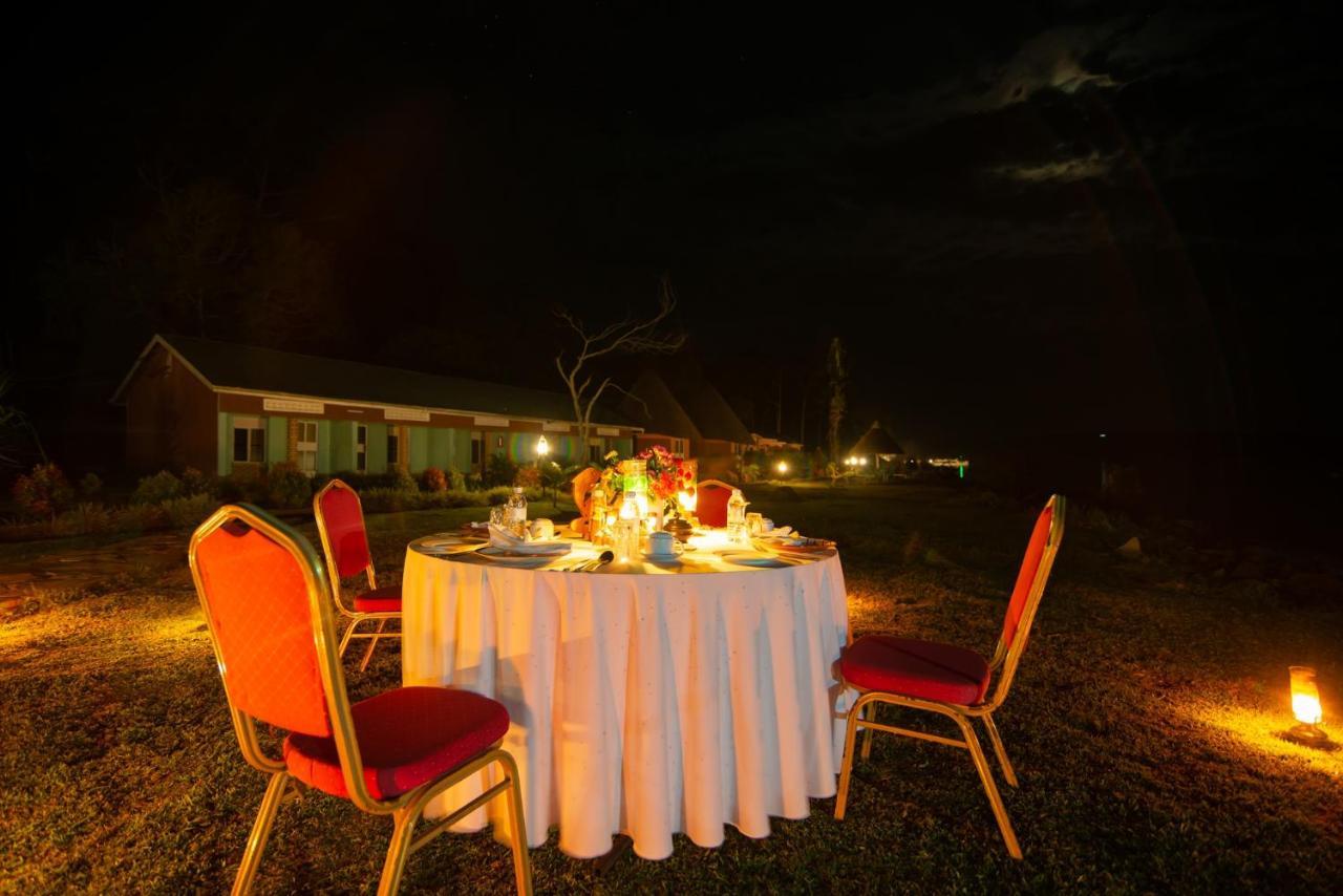 Mirembe Resort Beach Hotel Ssese Kalangala 外观 照片